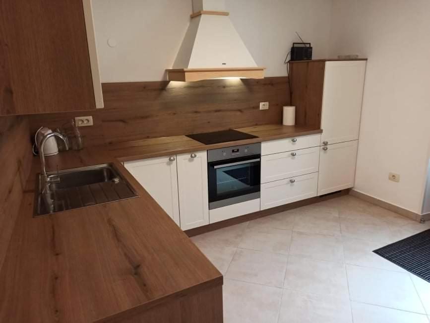Oasis Apartment Бовец Екстериор снимка