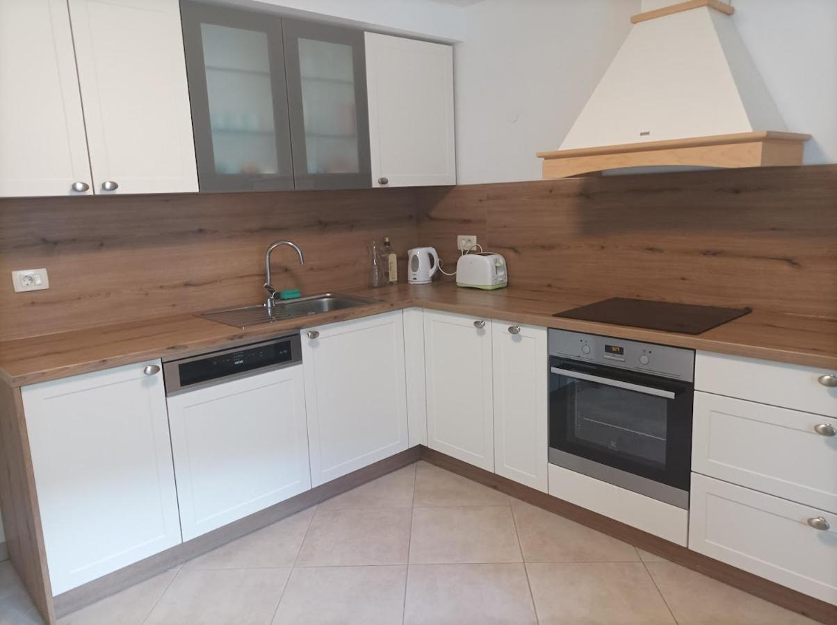 Oasis Apartment Бовец Екстериор снимка