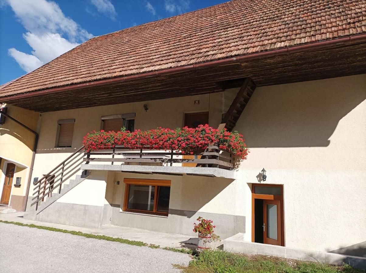 Oasis Apartment Бовец Екстериор снимка